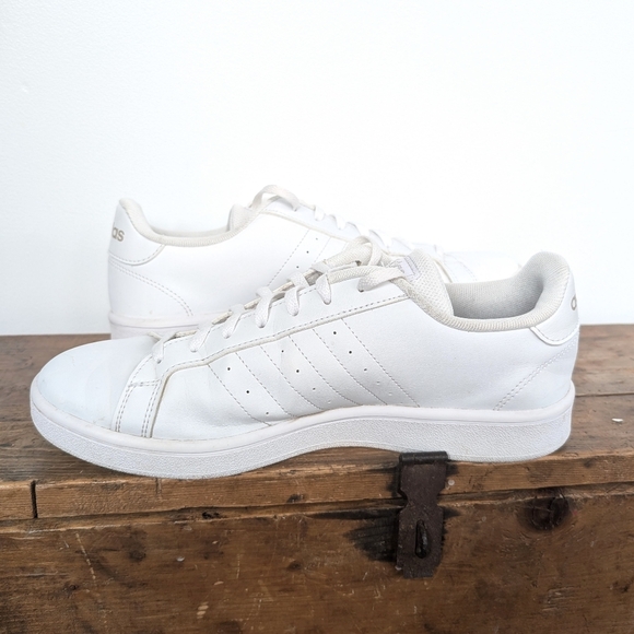 Adidas Women's Grand Court White Size 9.5 - Excellent Condition - Picture 3 of 8